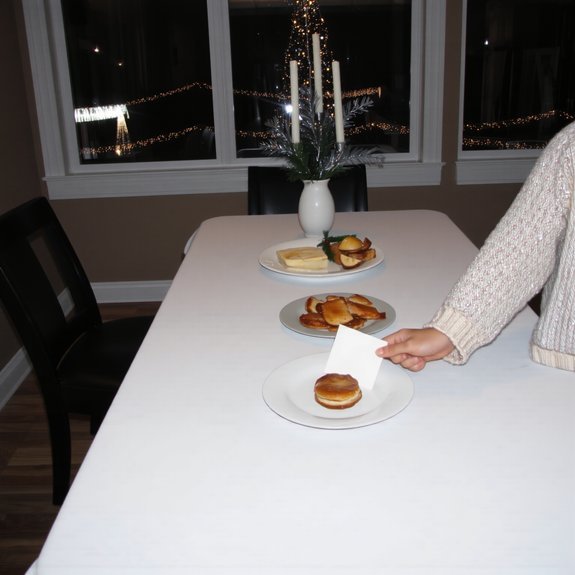 embrace holiday minimalism joyfully